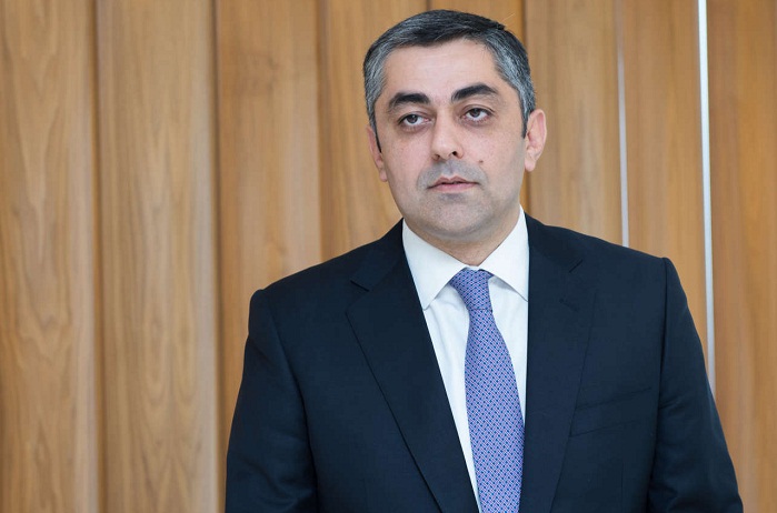 Azerbaijani communications minister meets US ambassador